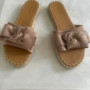 Women’s sandals
